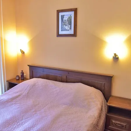 Apartment Апартаменти Марис *